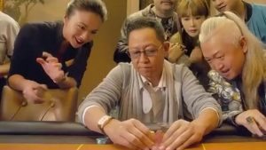 Tang Wei transformed into a casino girl, Wang Zhiwen boldly tease girls