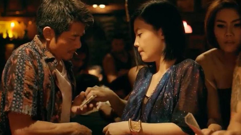 Aaron Kwok as a crazy gambler, a few words to fool the beauty!