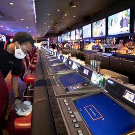 U.S. gambling revenue hits 17-year low