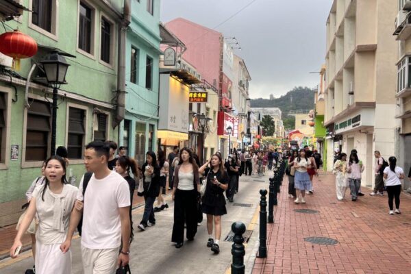 澳门国庆黄金周开局强劲，首日游客达169,000人！