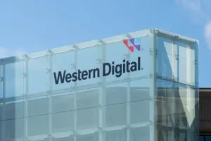 西部数据因存储抛售暴跌10%